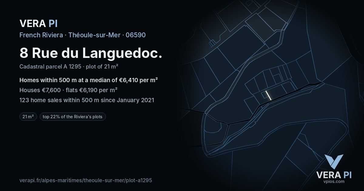 8 Rue du Languedoc, Théoule-sur-Mer at night – the plot lit, the parcels around coloured by the prices near them