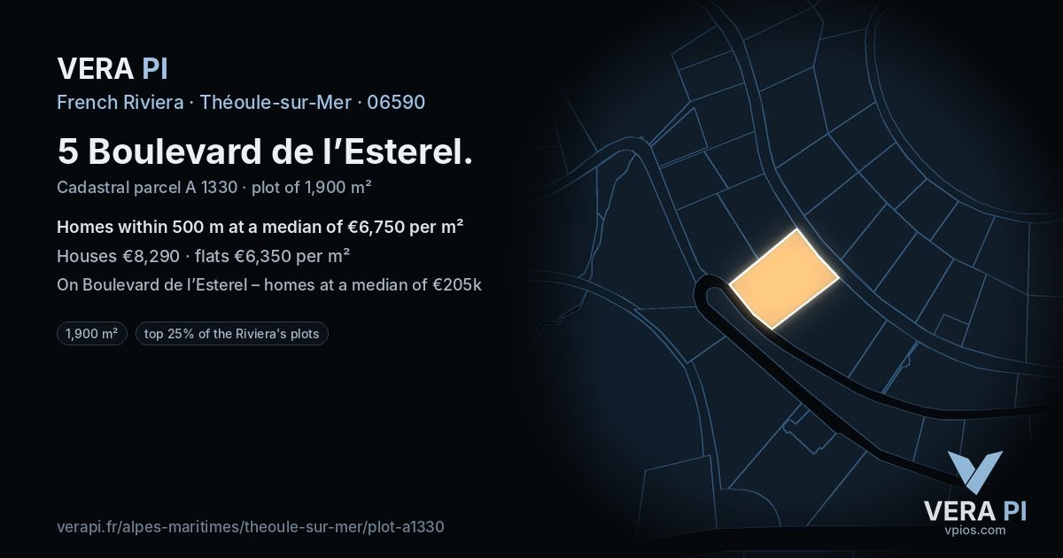 5 Boulevard de l’Esterel, Théoule-sur-Mer at night – the plot lit, the parcels around coloured by the prices near them
