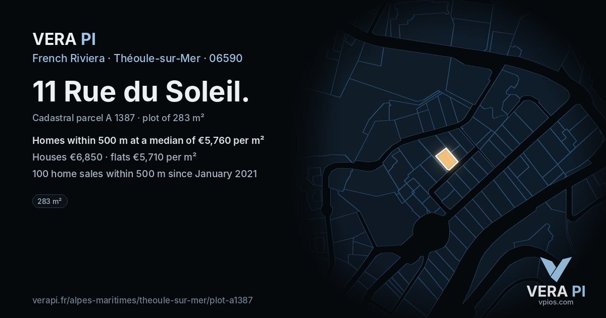 11 Rue du Soleil, Théoule-sur-Mer at night – the plot lit, the parcels around coloured by the prices near them