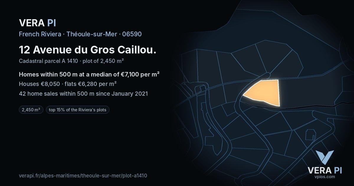 12 Avenue du Gros Caillou, Théoule-sur-Mer at night – the plot lit, the parcels around coloured by the prices near them