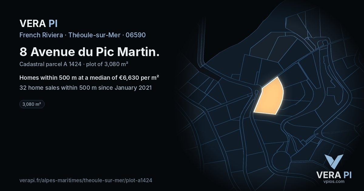 8 Avenue du Pic Martin, Théoule-sur-Mer at night – the plot lit, the parcels around coloured by the prices near them