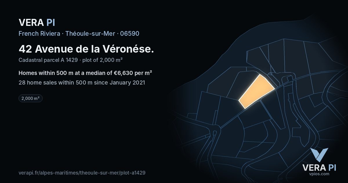 42 Avenue de la Véronése, Théoule-sur-Mer at night – the plot lit, the parcels around coloured by the prices near them