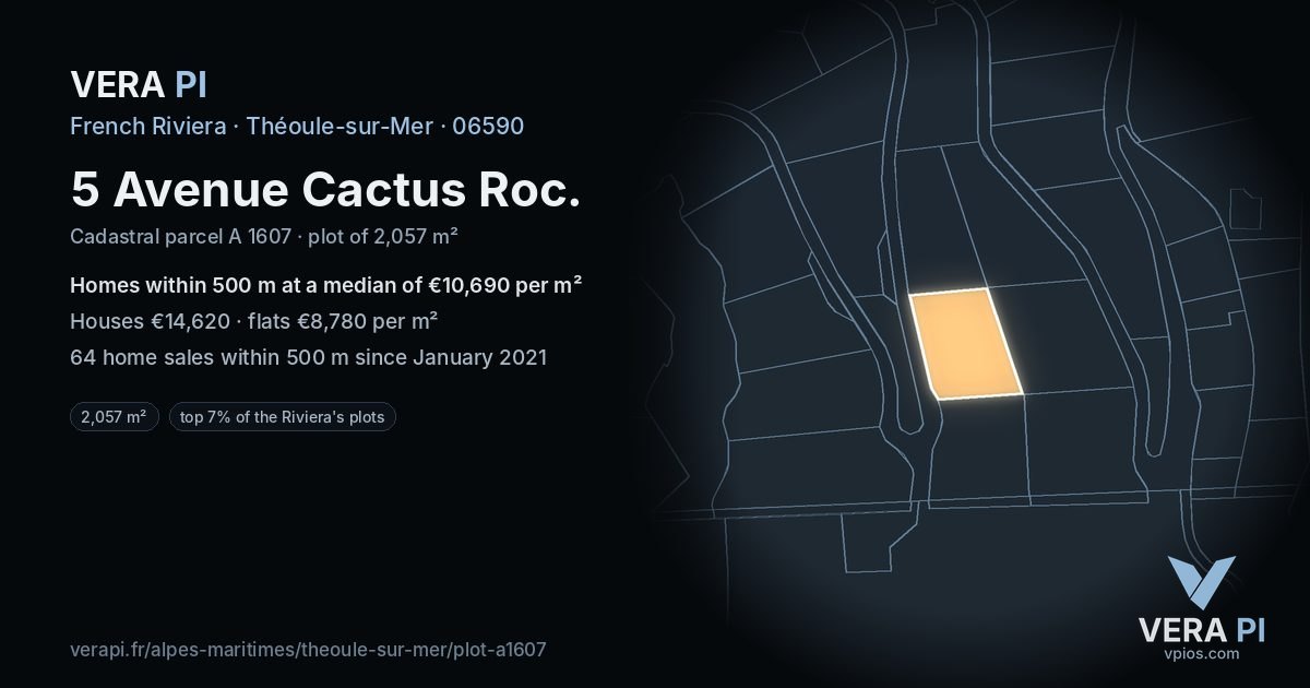 5 Avenue Cactus Roc, Théoule-sur-Mer at night – the plot lit, the parcels around coloured by the prices near them
