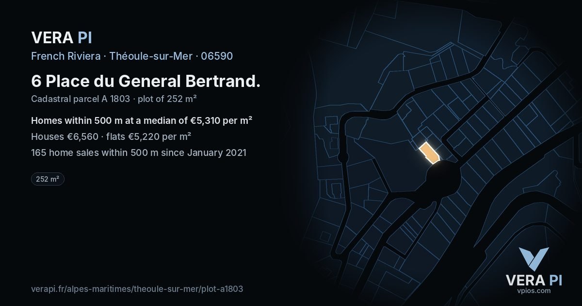 6 Place du General Bertrand, Théoule-sur-Mer at night – the plot lit, the parcels around coloured by the prices near them