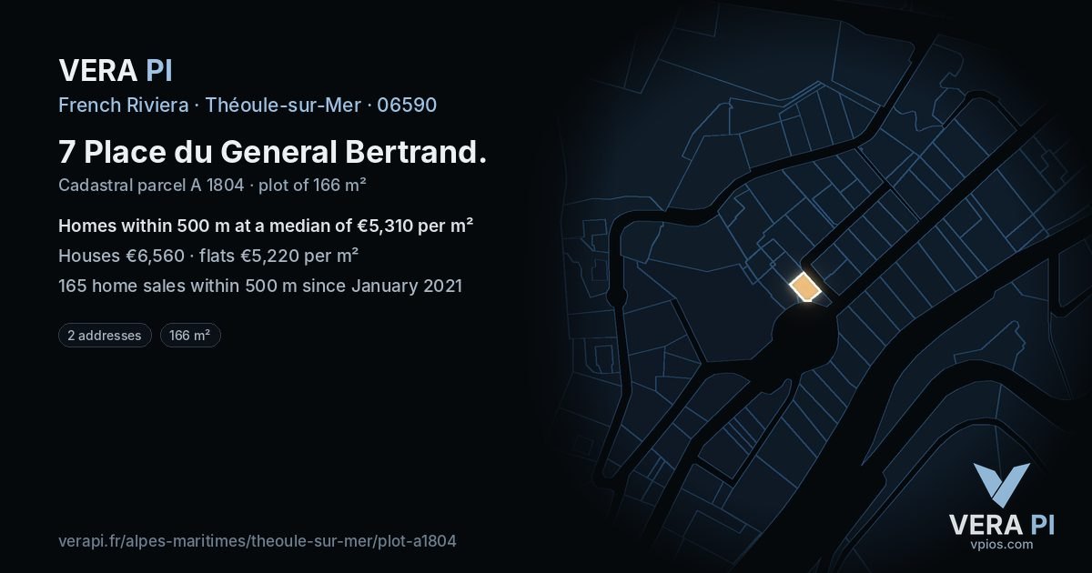 7 Place du General Bertrand, Théoule-sur-Mer at night – the plot lit, the parcels around coloured by the prices near them