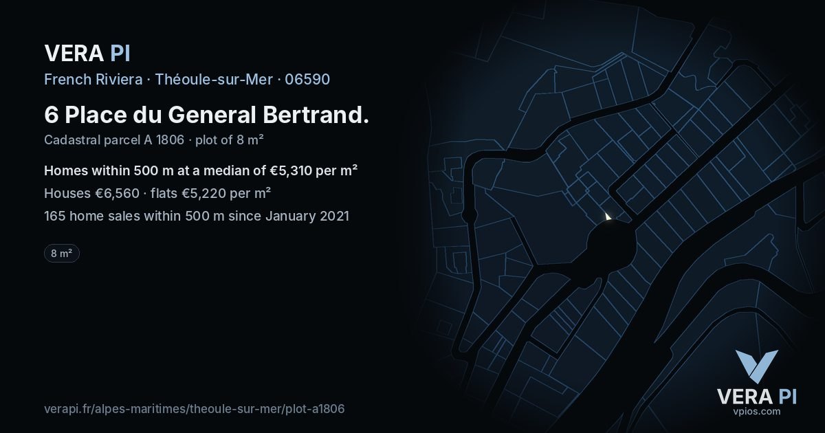 6 Place du General Bertrand, Théoule-sur-Mer at night – the plot lit, the parcels around coloured by the prices near them