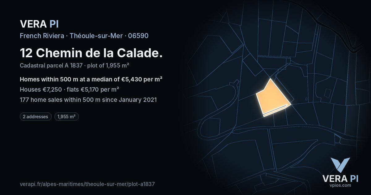 12 Chemin de la Calade, Théoule-sur-Mer at night – the plot lit, the parcels around coloured by the prices near them