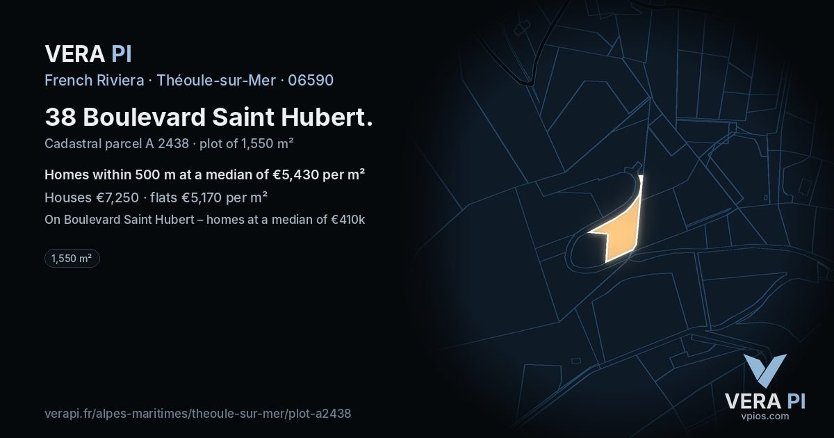38 Boulevard Saint Hubert, Théoule-sur-Mer at night – the plot lit, the parcels around coloured by the prices near them