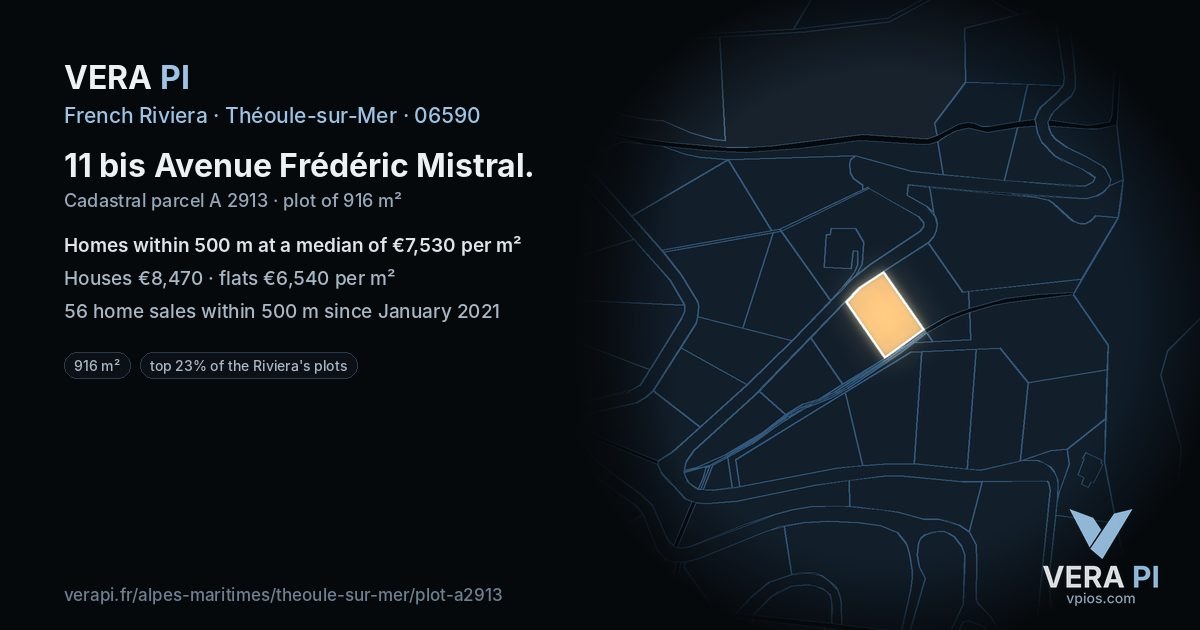 11 bis Avenue Frédéric Mistral, Théoule-sur-Mer at night – the plot lit, the parcels around coloured by the prices near them