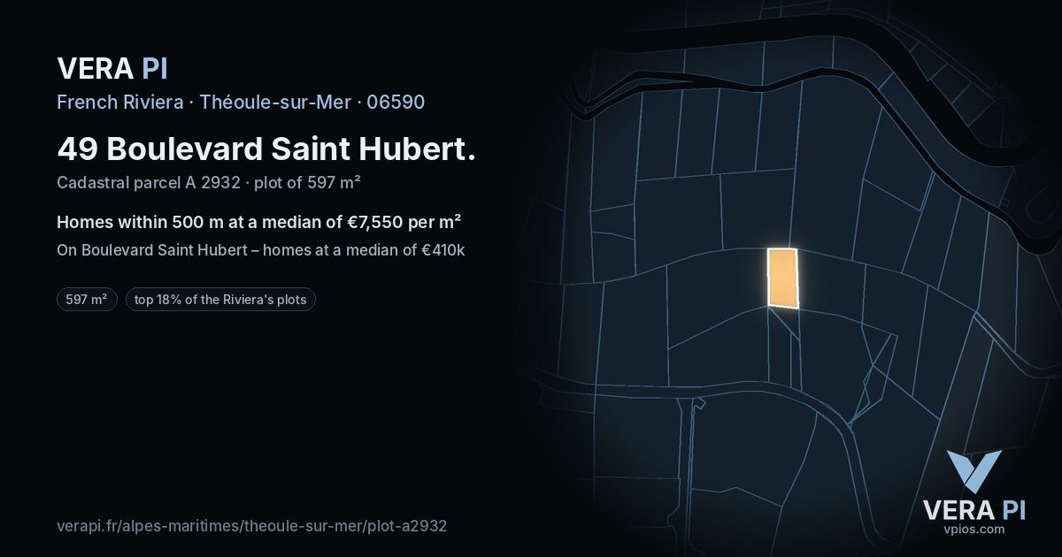 49 Boulevard Saint Hubert, Théoule-sur-Mer at night – the plot lit, the parcels around coloured by the prices near them