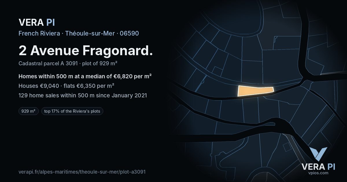 2 Avenue Fragonard, Théoule-sur-Mer at night – the plot lit, the parcels around coloured by the prices near them