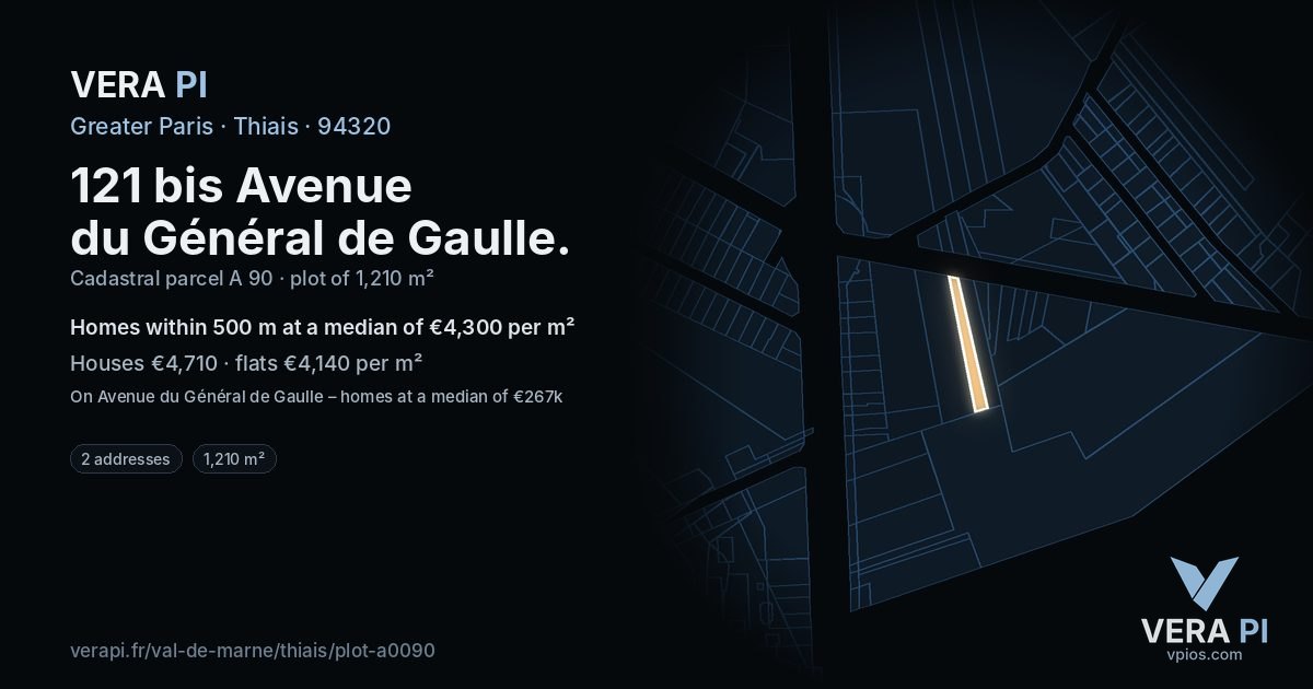 121 bis Avenue du Général de Gaulle, Thiais at night – the plot lit, the parcels around coloured by the prices near them