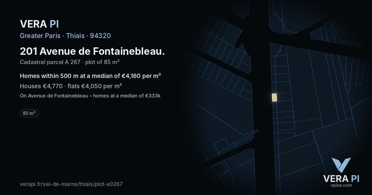 201 Avenue de Fontainebleau, Thiais at night – the plot lit, the parcels around coloured by the prices near them