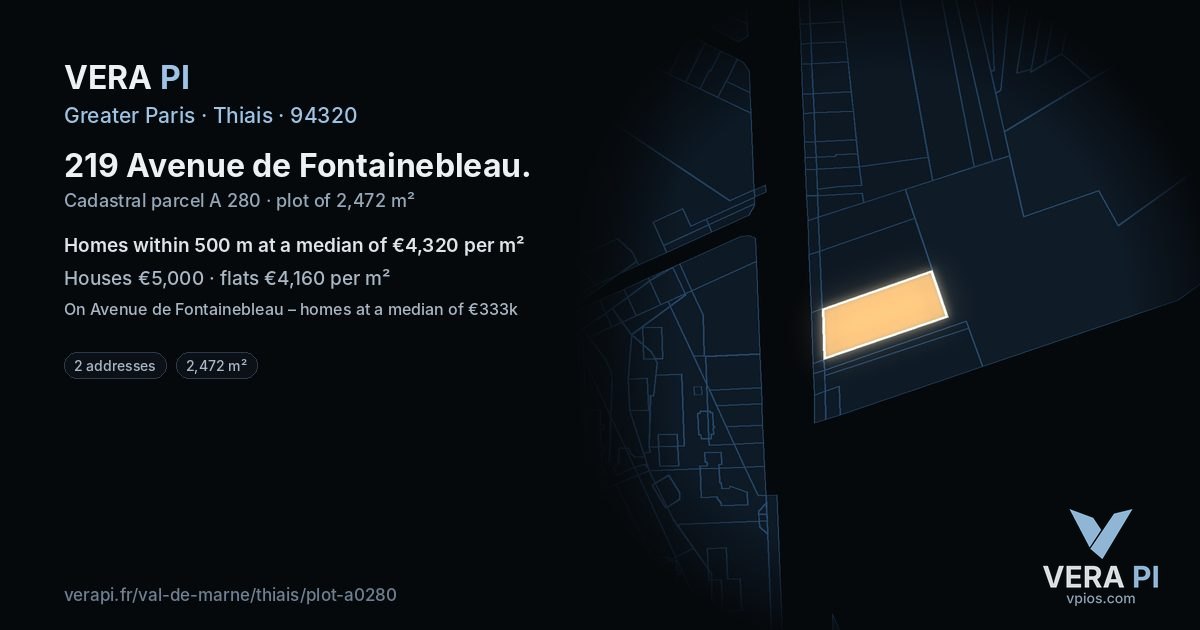 219 Avenue de Fontainebleau, Thiais at night – the plot lit, the parcels around coloured by the prices near them