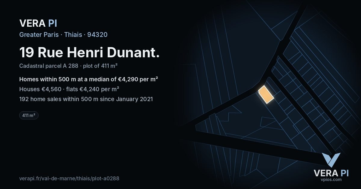19 Rue Henri Dunant, Thiais at night – the plot lit, the parcels around coloured by the prices near them