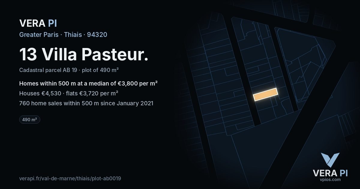 13 Villa Pasteur, Thiais at night – the plot lit, the parcels around coloured by the prices near them