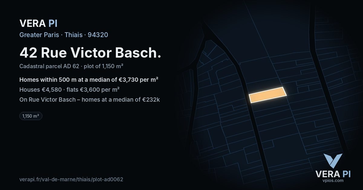 42 Rue Victor Basch, Thiais at night – the plot lit, the parcels around coloured by the prices near them