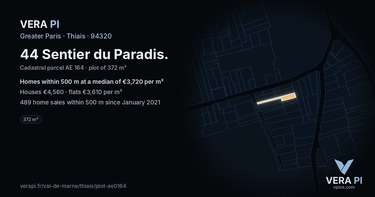 44 Sentier du Paradis, Thiais at night – the plot lit, the parcels around coloured by the prices near them