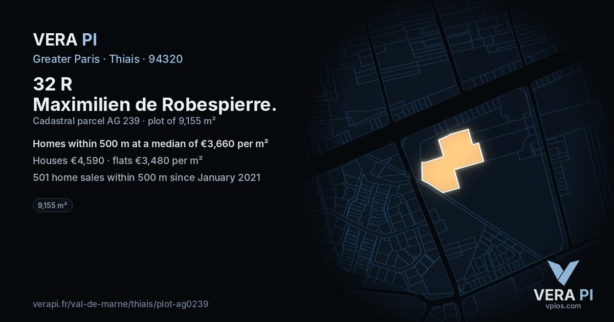32 R Maximilien de Robespierre, Thiais at night – the plot lit, the parcels around coloured by the prices near them