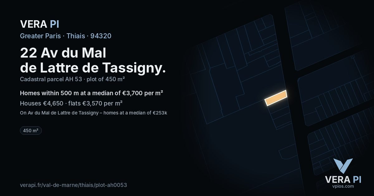 22 Av du Mal de Lattre de Tassigny, Thiais at night – the plot lit, the parcels around coloured by the prices near them