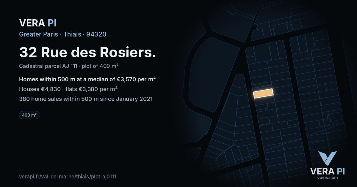 32 Rue des Rosiers, Thiais at night – the plot lit, the parcels around coloured by the prices near them