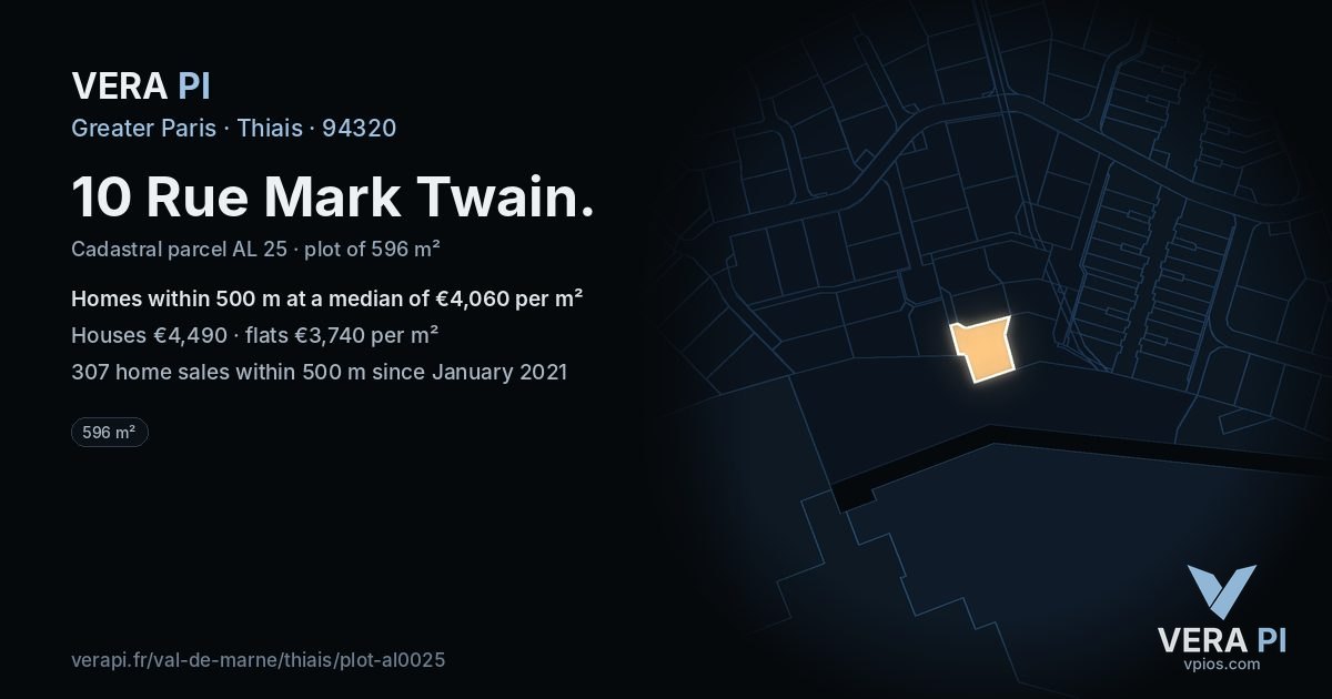 10 Rue Mark Twain, Thiais at night – the plot lit, the parcels around coloured by the prices near them