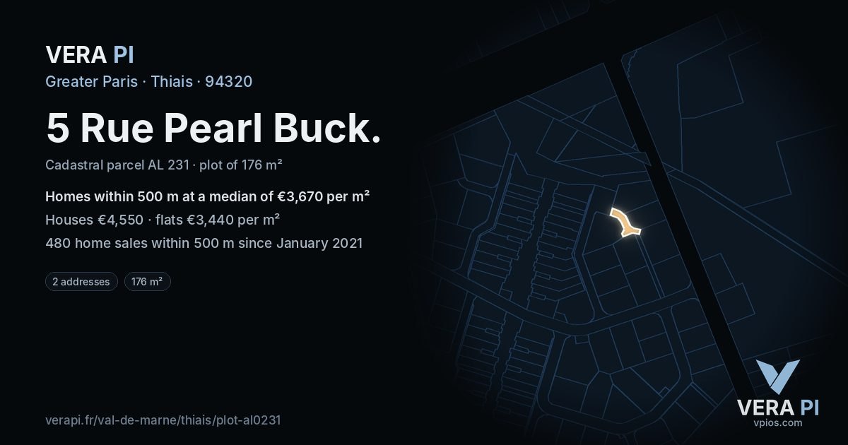 5 Rue Pearl Buck, Thiais at night – the plot lit, the parcels around coloured by the prices near them