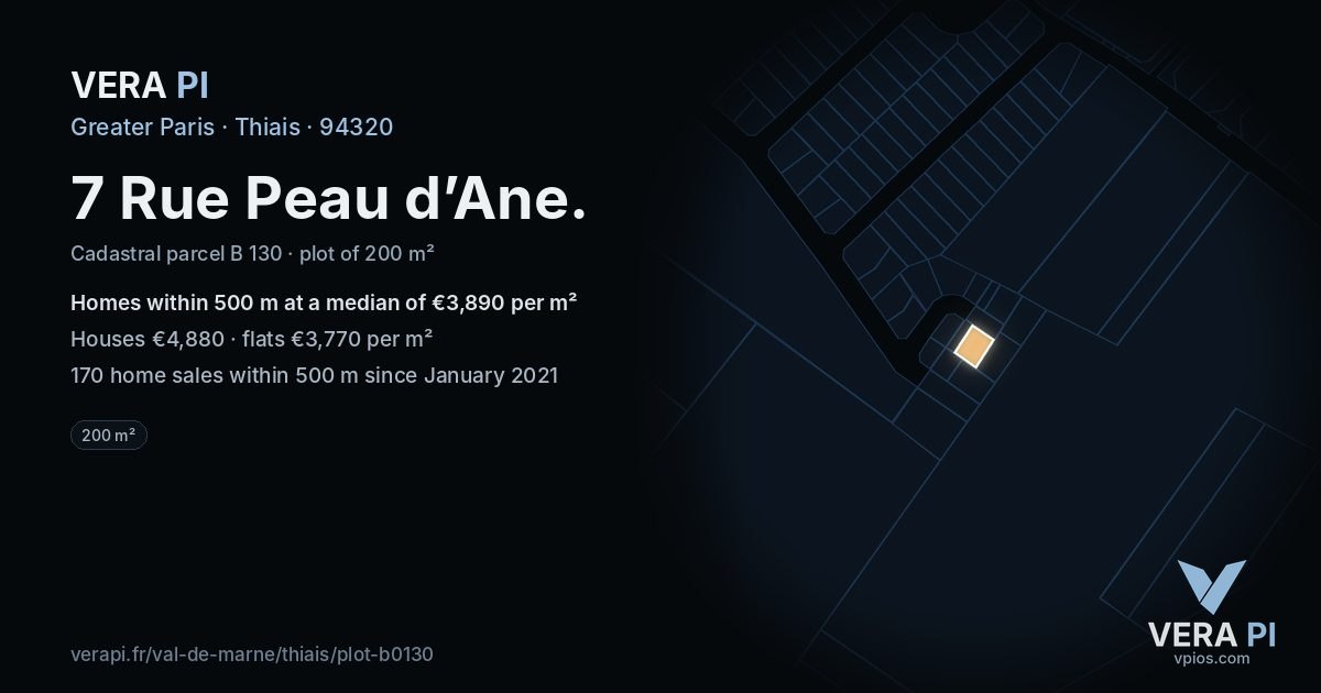 7 Rue Peau d’Ane, Thiais at night – the plot lit, the parcels around coloured by the prices near them