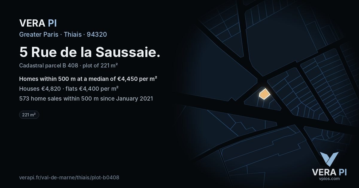 5 Rue de la Saussaie, Thiais at night – the plot lit, the parcels around coloured by the prices near them
