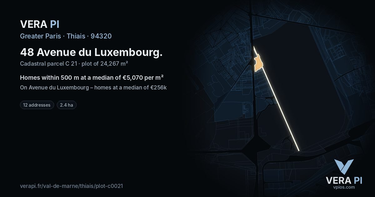 48 Avenue du Luxembourg, Thiais at night – the plot lit, the parcels around coloured by the prices near them