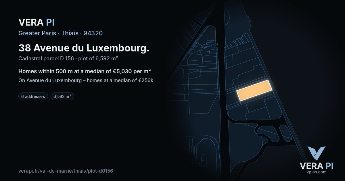 38 Avenue du Luxembourg, Thiais at night – the plot lit, the parcels around coloured by the prices near them