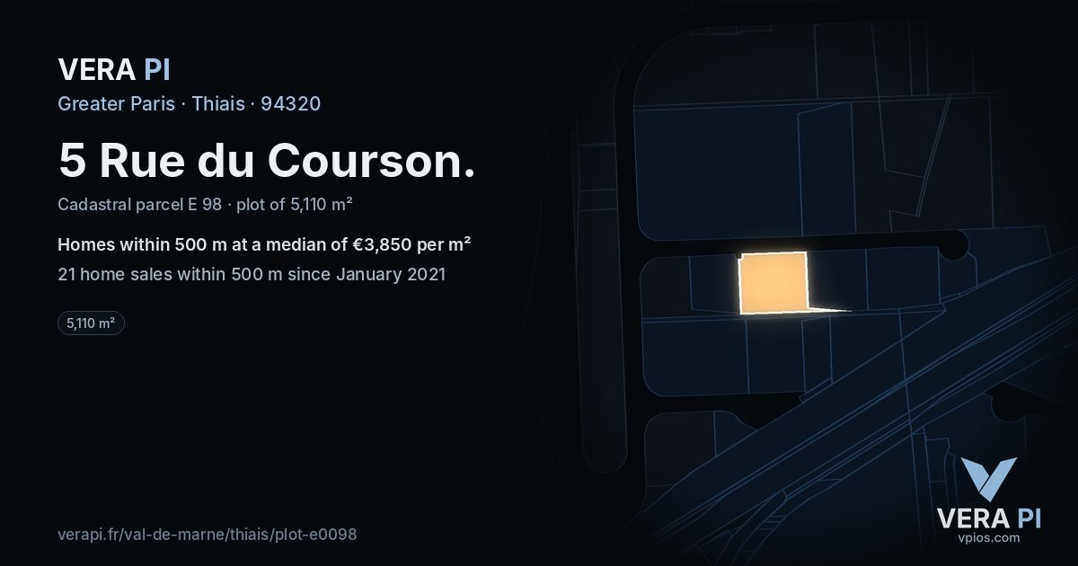 5 Rue du Courson, Thiais at night – the plot lit, the parcels around coloured by the prices near them