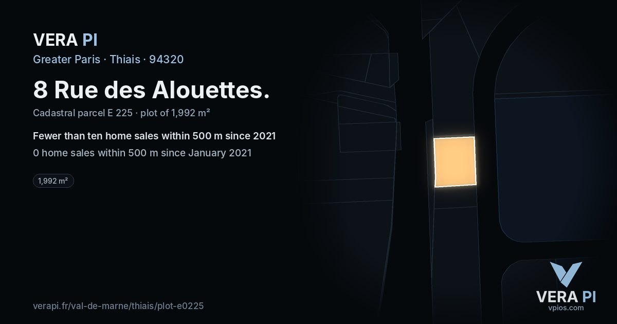 8 Rue des Alouettes, Thiais at night – the plot lit, the parcels around coloured by the prices near them