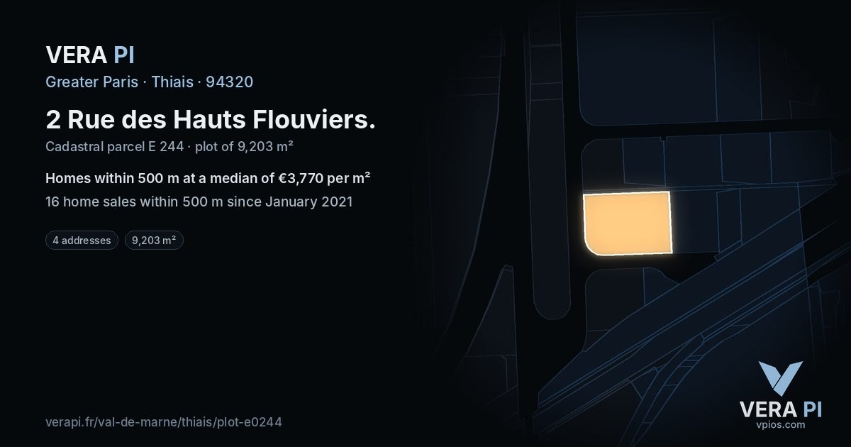 2 Rue des Hauts Flouviers, Thiais at night – the plot lit, the parcels around coloured by the prices near them