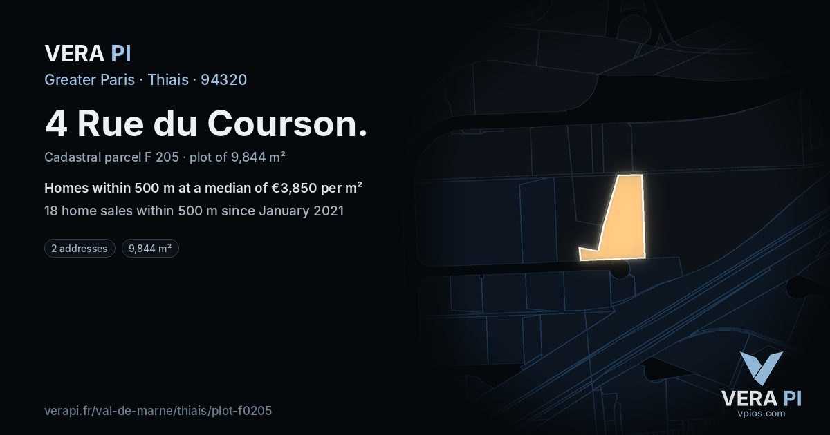 4 Rue du Courson, Thiais at night – the plot lit, the parcels around coloured by the prices near them