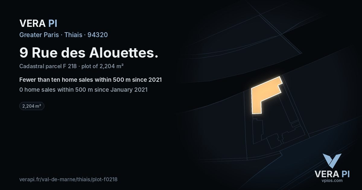 9 Rue des Alouettes, Thiais at night – the plot lit, the parcels around coloured by the prices near them
