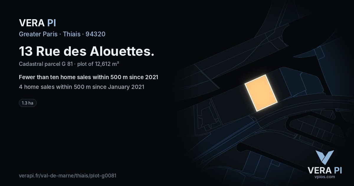 13 Rue des Alouettes, Thiais at night – the plot lit, the parcels around coloured by the prices near them