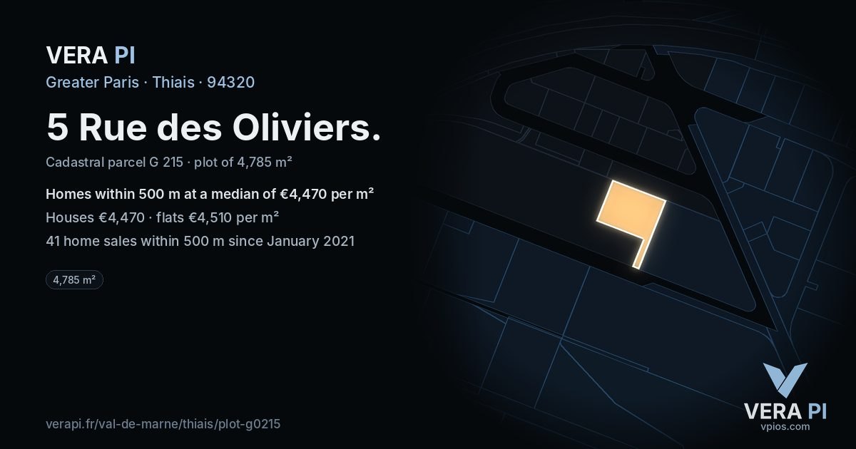 5 Rue des Oliviers, Thiais at night – the plot lit, the parcels around coloured by the prices near them