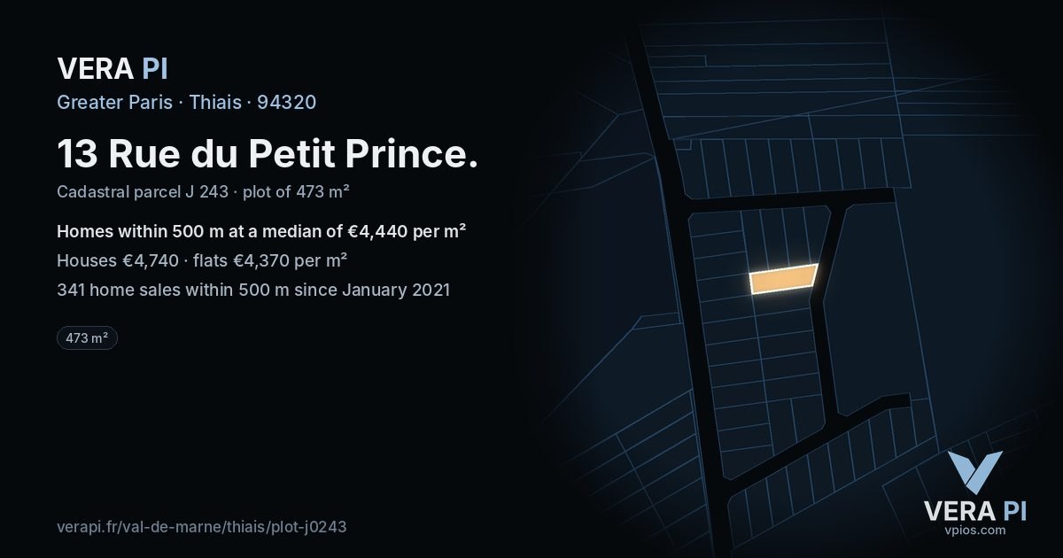 13 Rue du Petit Prince, Thiais at night – the plot lit, the parcels around coloured by the prices near them