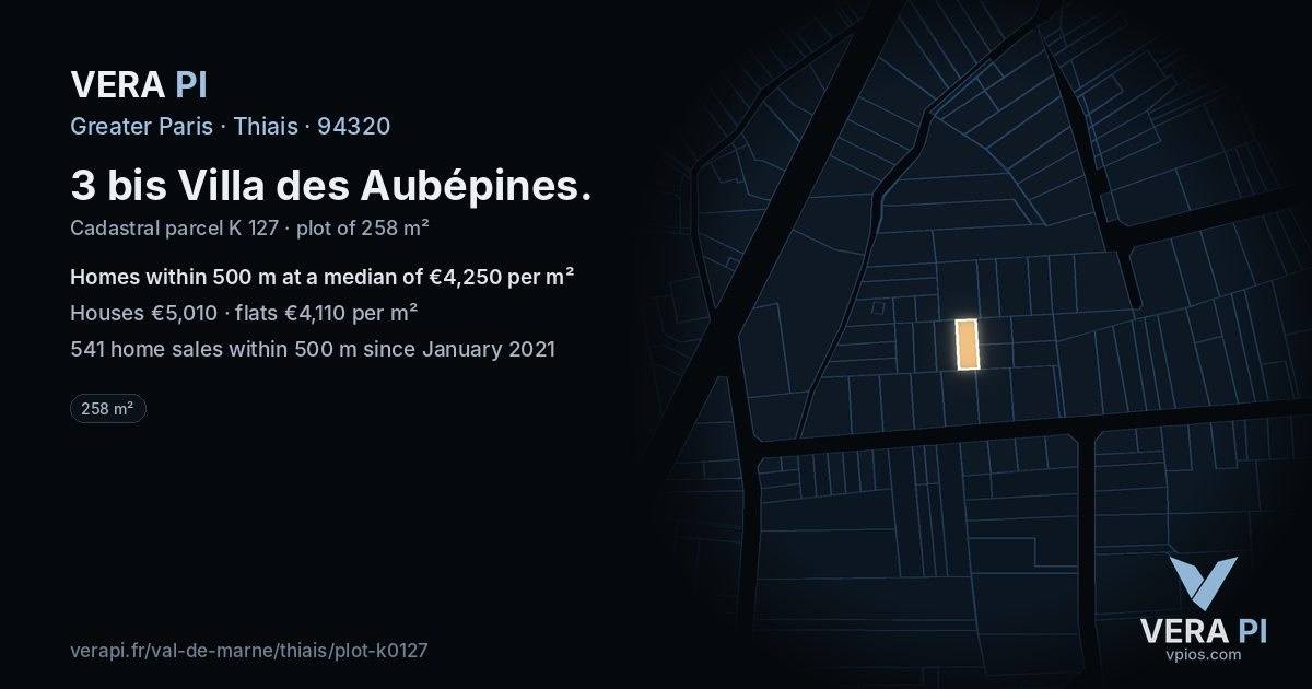 3 bis Villa des Aubépines, Thiais at night – the plot lit, the parcels around coloured by the prices near them
