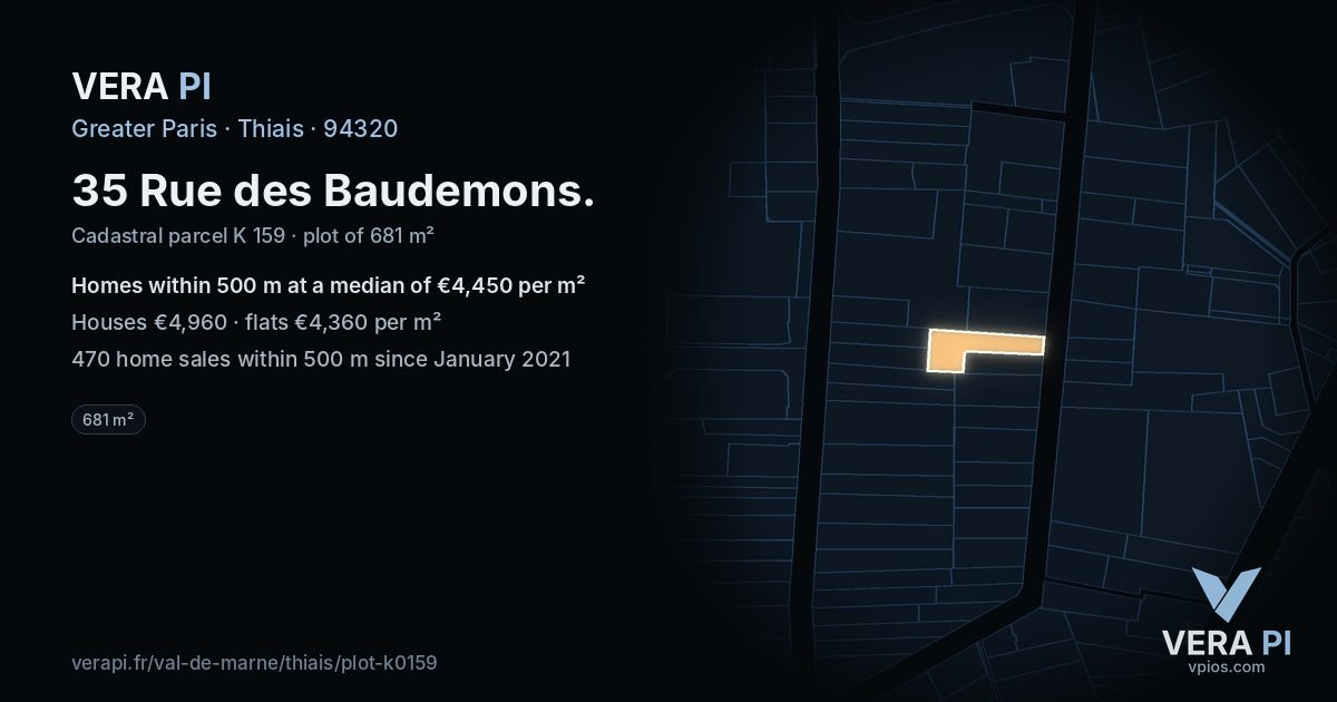 35 Rue des Baudemons, Thiais at night – the plot lit, the parcels around coloured by the prices near them