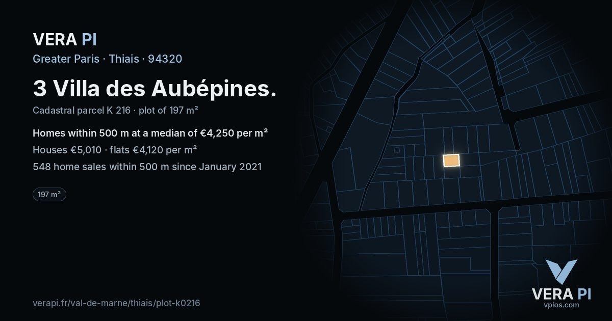 3 Villa des Aubépines, Thiais at night – the plot lit, the parcels around coloured by the prices near them