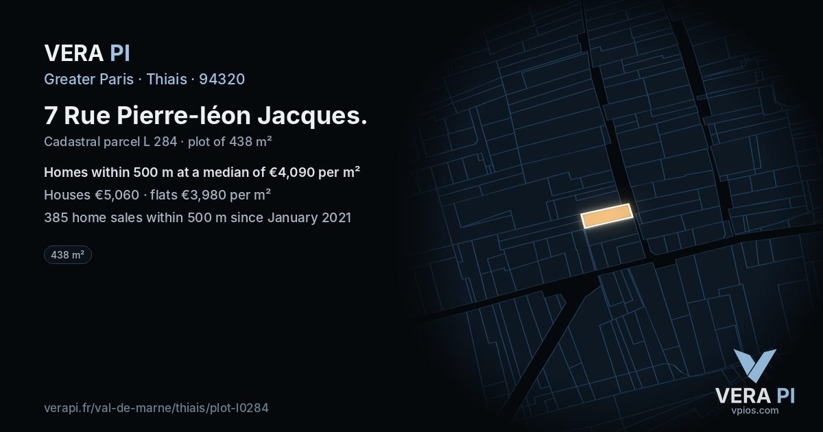 7 Rue Pierre-léon Jacques, Thiais at night – the plot lit, the parcels around coloured by the prices near them