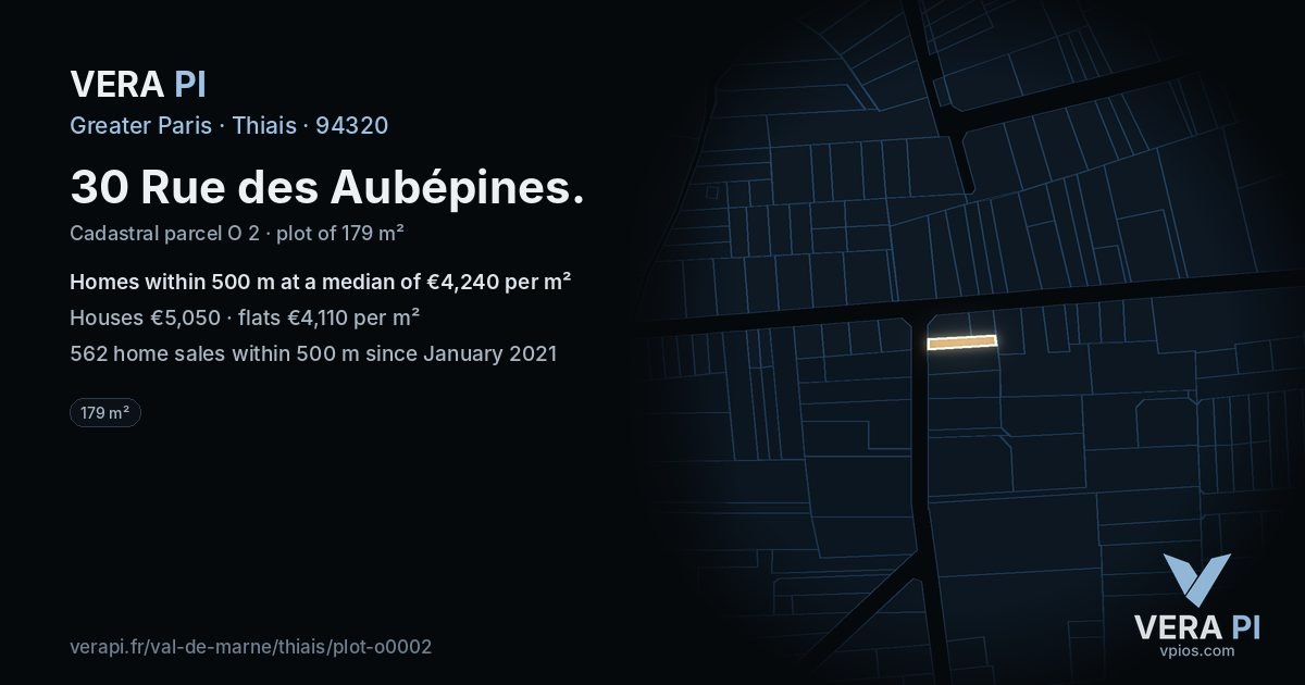 30 Rue des Aubépines, Thiais at night – the plot lit, the parcels around coloured by the prices near them
