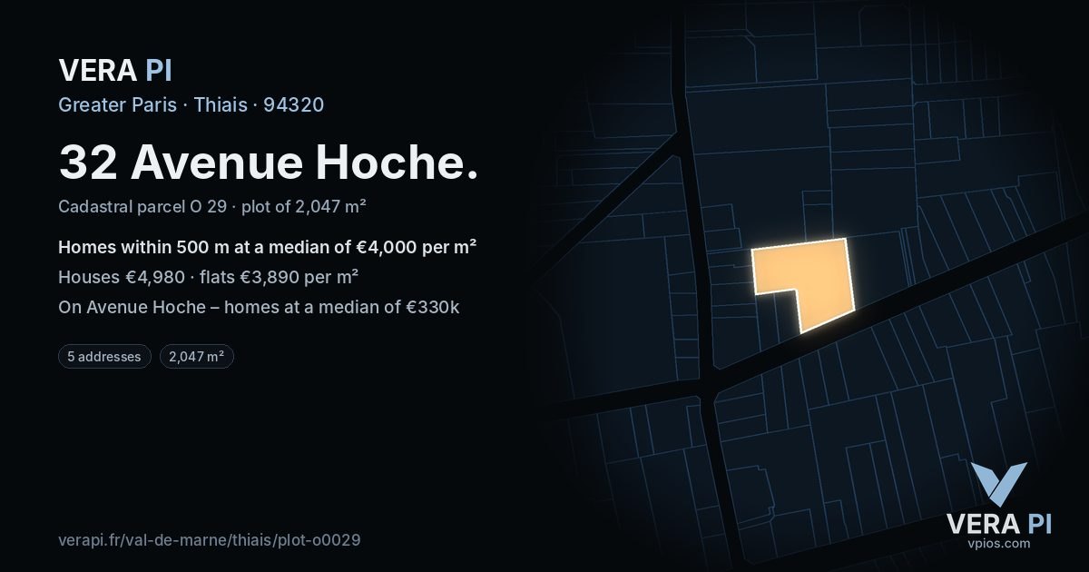32 Avenue Hoche, Thiais at night – the plot lit, the parcels around coloured by the prices near them