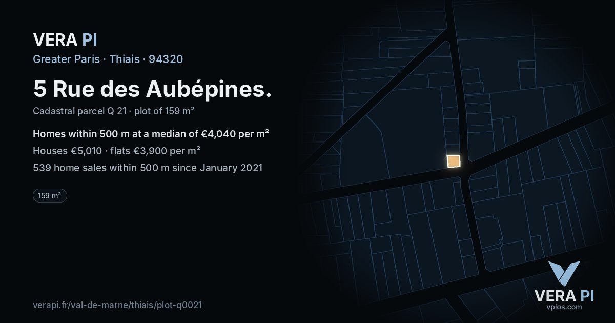 5 Rue des Aubépines, Thiais at night – the plot lit, the parcels around coloured by the prices near them