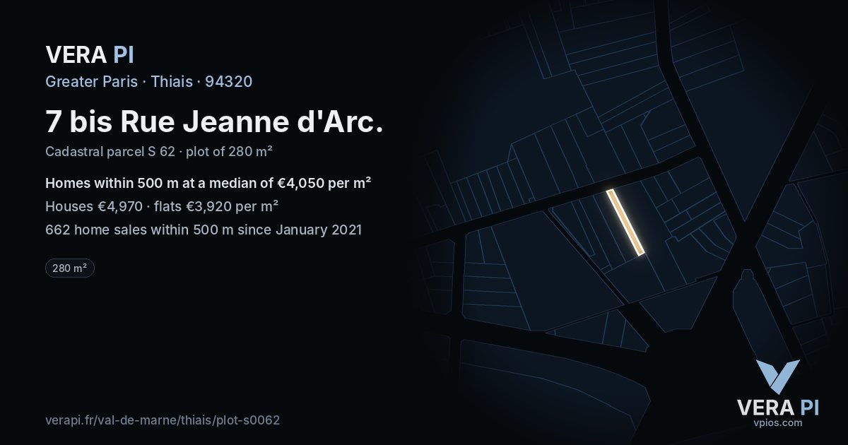 7 bis Rue Jeanne d'Arc, Thiais at night – the plot lit, the parcels around coloured by the prices near them