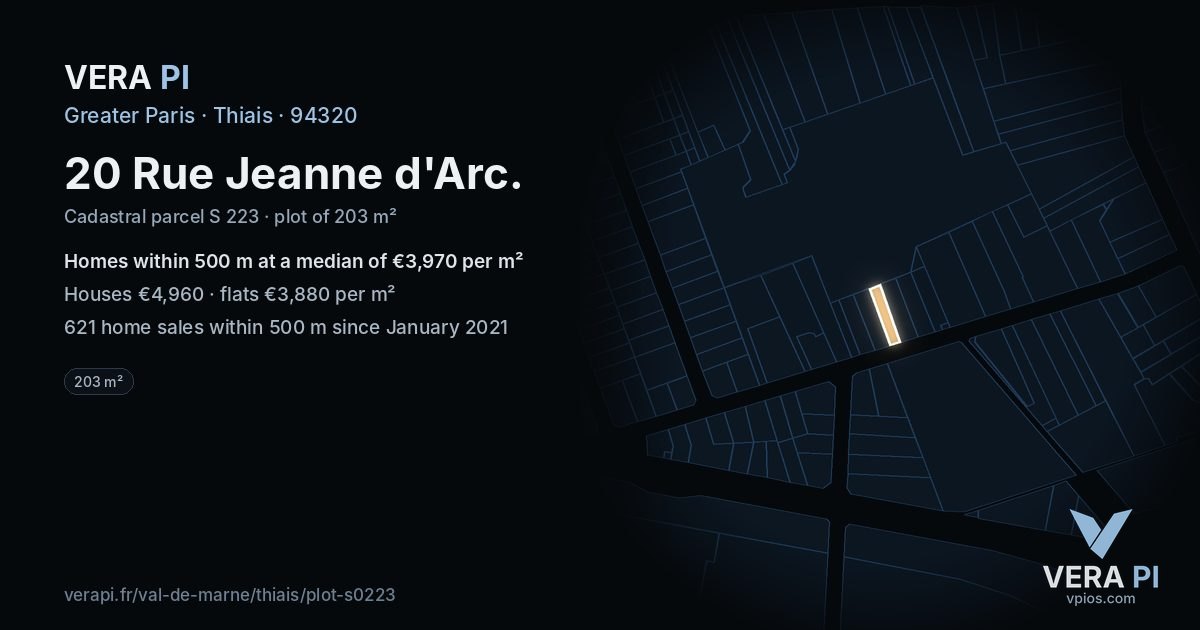 20 Rue Jeanne d'Arc, Thiais at night – the plot lit, the parcels around coloured by the prices near them