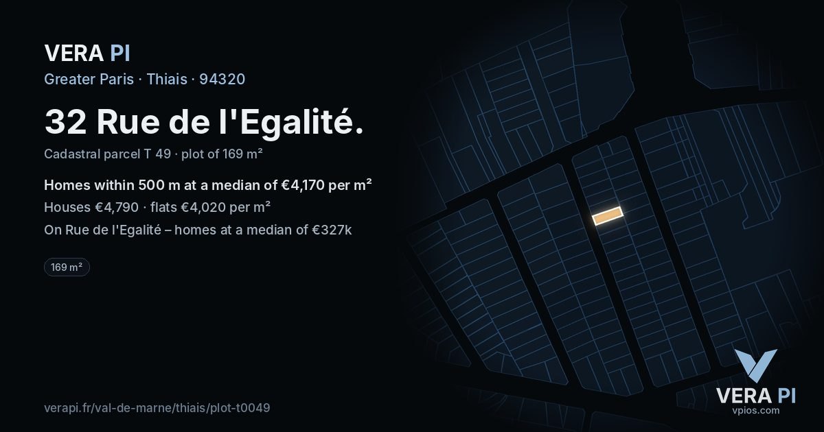 32 Rue de l'Egalité, Thiais at night – the plot lit, the parcels around coloured by the prices near them