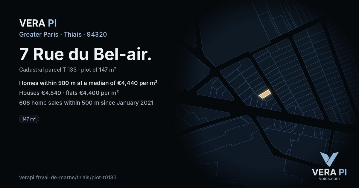 7 Rue du Bel-air, Thiais at night – the plot lit, the parcels around coloured by the prices near them